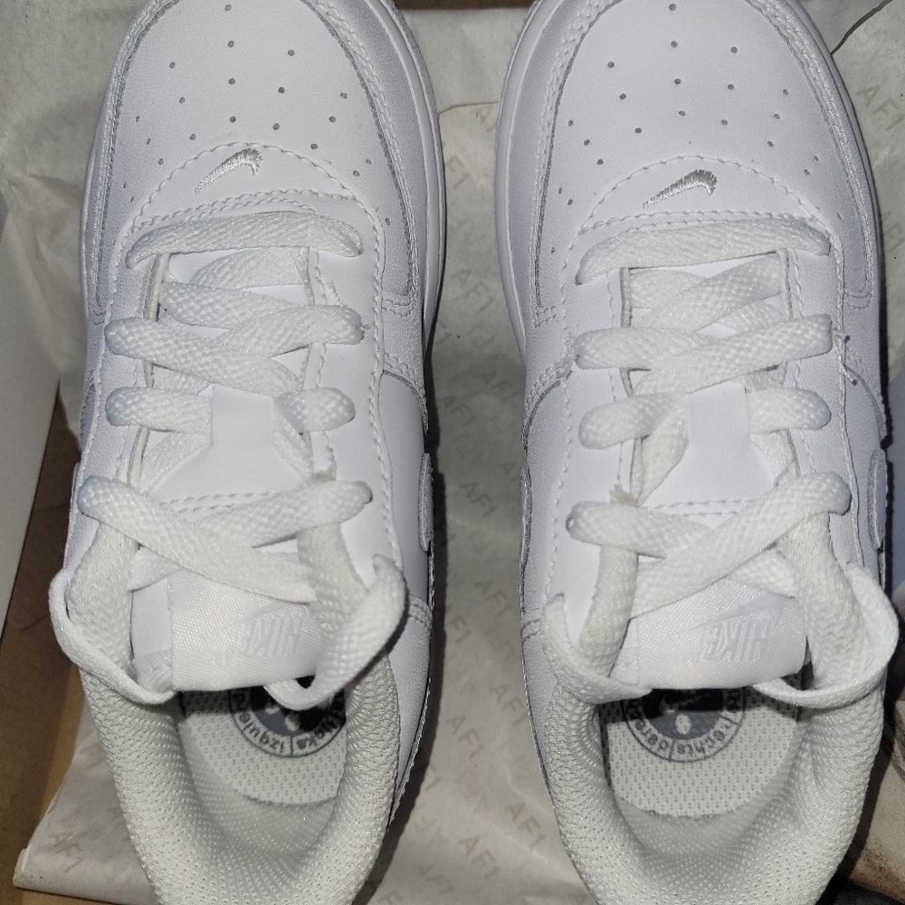 Kid sneakers
